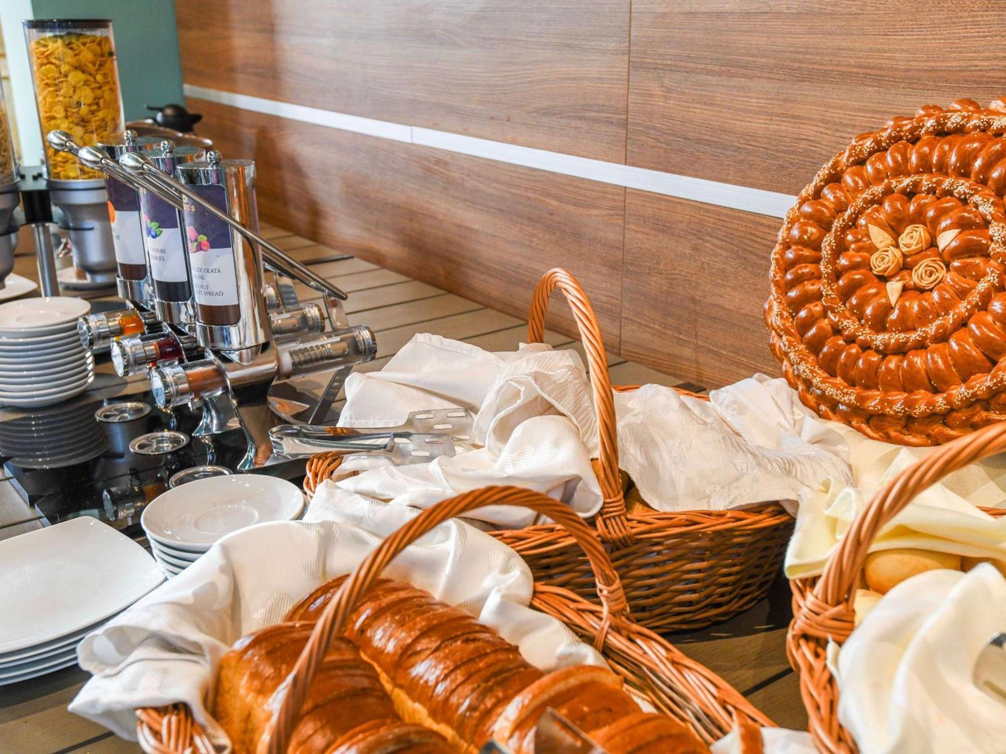 Ibis Styles Venus Hotel ภายนอก รูปภาพ